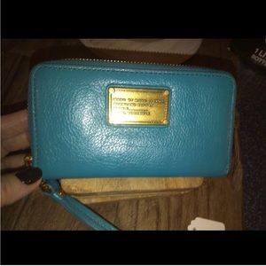 Marc by Marc Jacobs’s O Wingman Wristlet in Vibrant Teal/Turquoise EUC